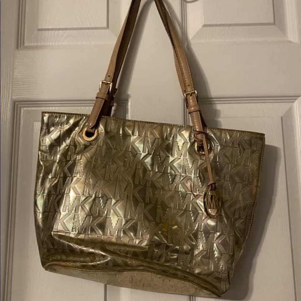 Michael Kors purse